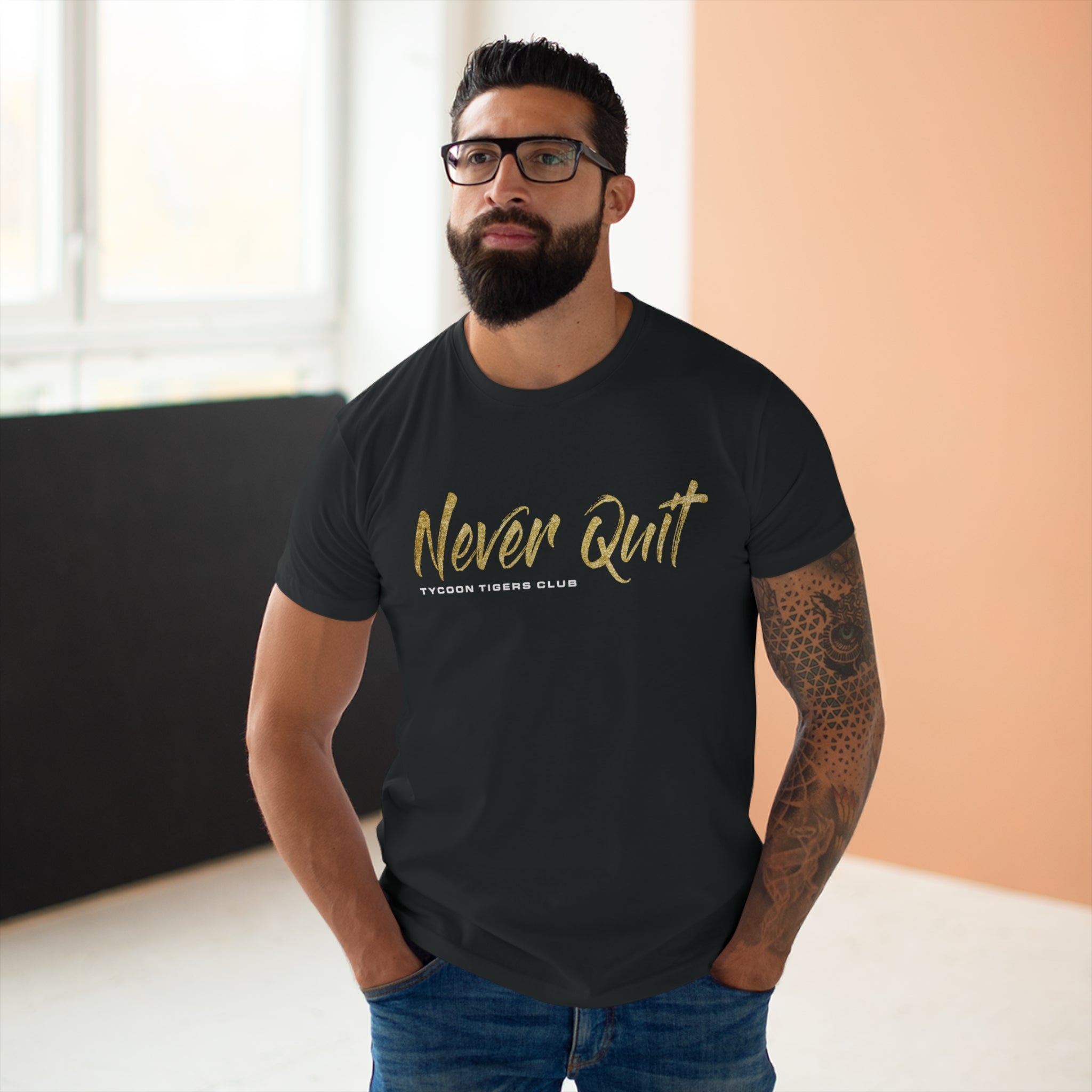 Never Quit -  T-Shirt